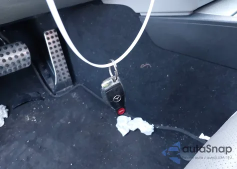 2008 Mercedes-Benz C 300 Luxury/Sport из США, поврежденный, VIN WDDGF54X18F157035